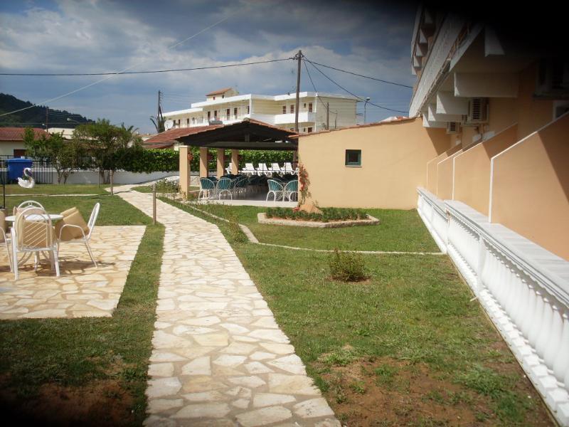 Seabird Hotel Moraitika Exterior photo