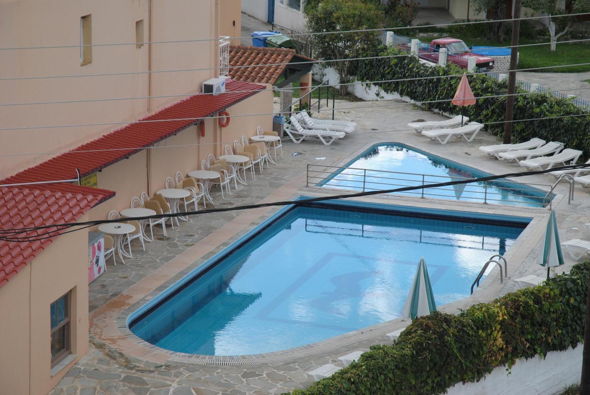 Seabird Hotel Moraitika Exterior photo
